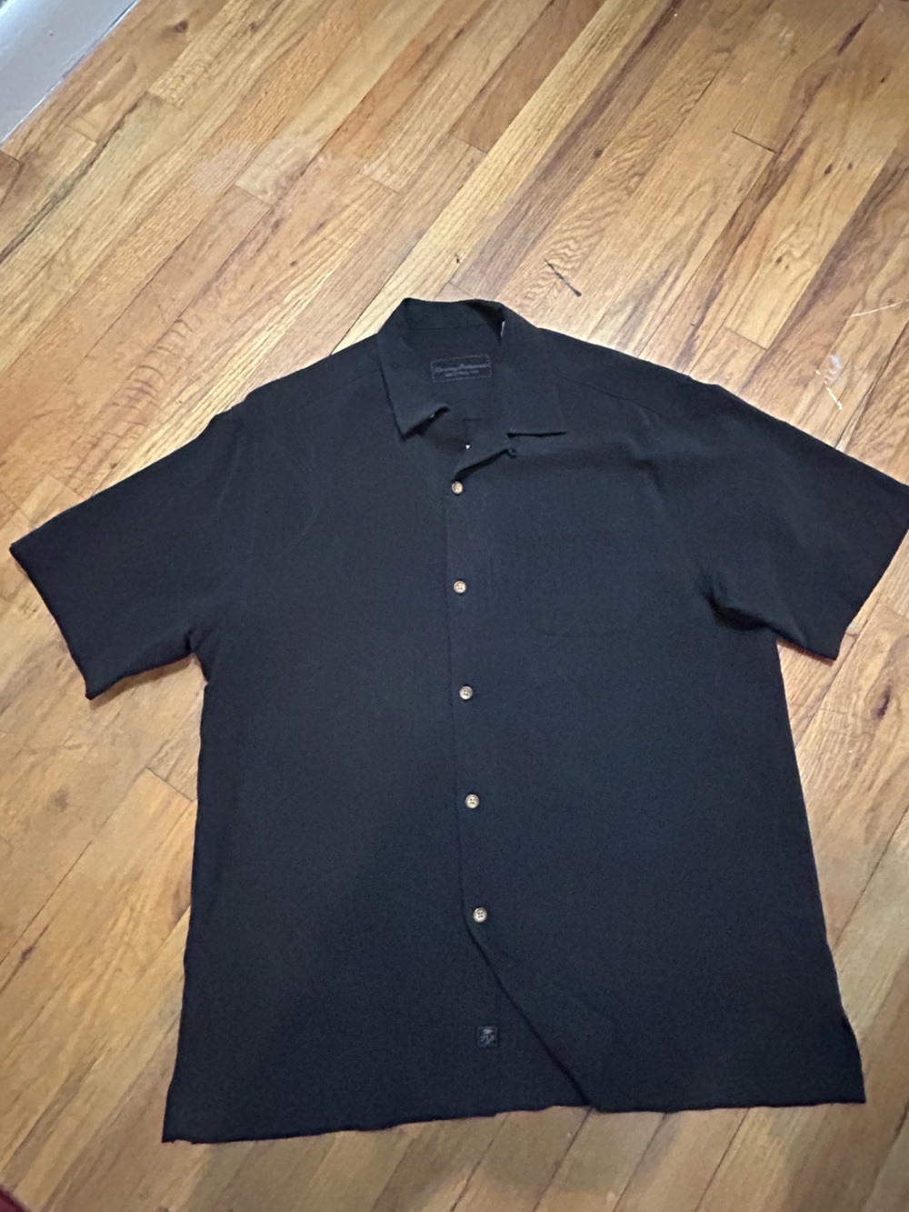 Tommy Bahama Hawaii Aloha silk Black Short-Sleeve Button-Down M
